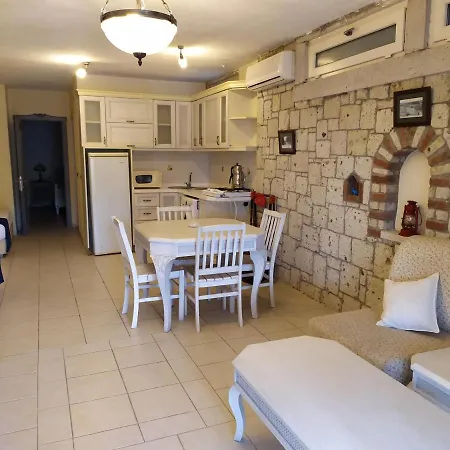 Dolina Bed & Breakfast 3*