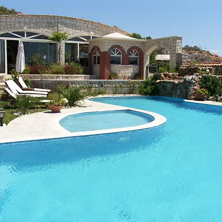 住宿加早餐酒店 Dolina 3*