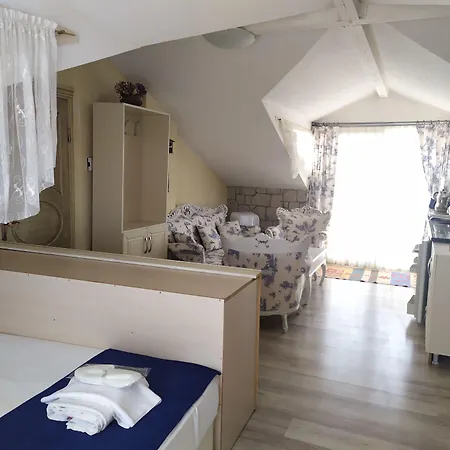 Dolina 住宿加早餐酒店 Çeşme